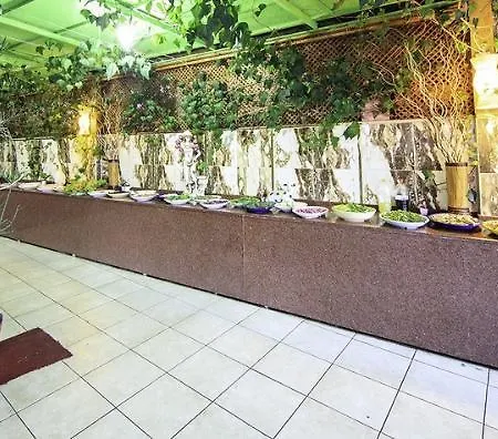 Millenium Palace Ξενοδοχείο 4*